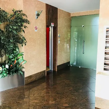 Chic Panoramic Apartament Bergamo